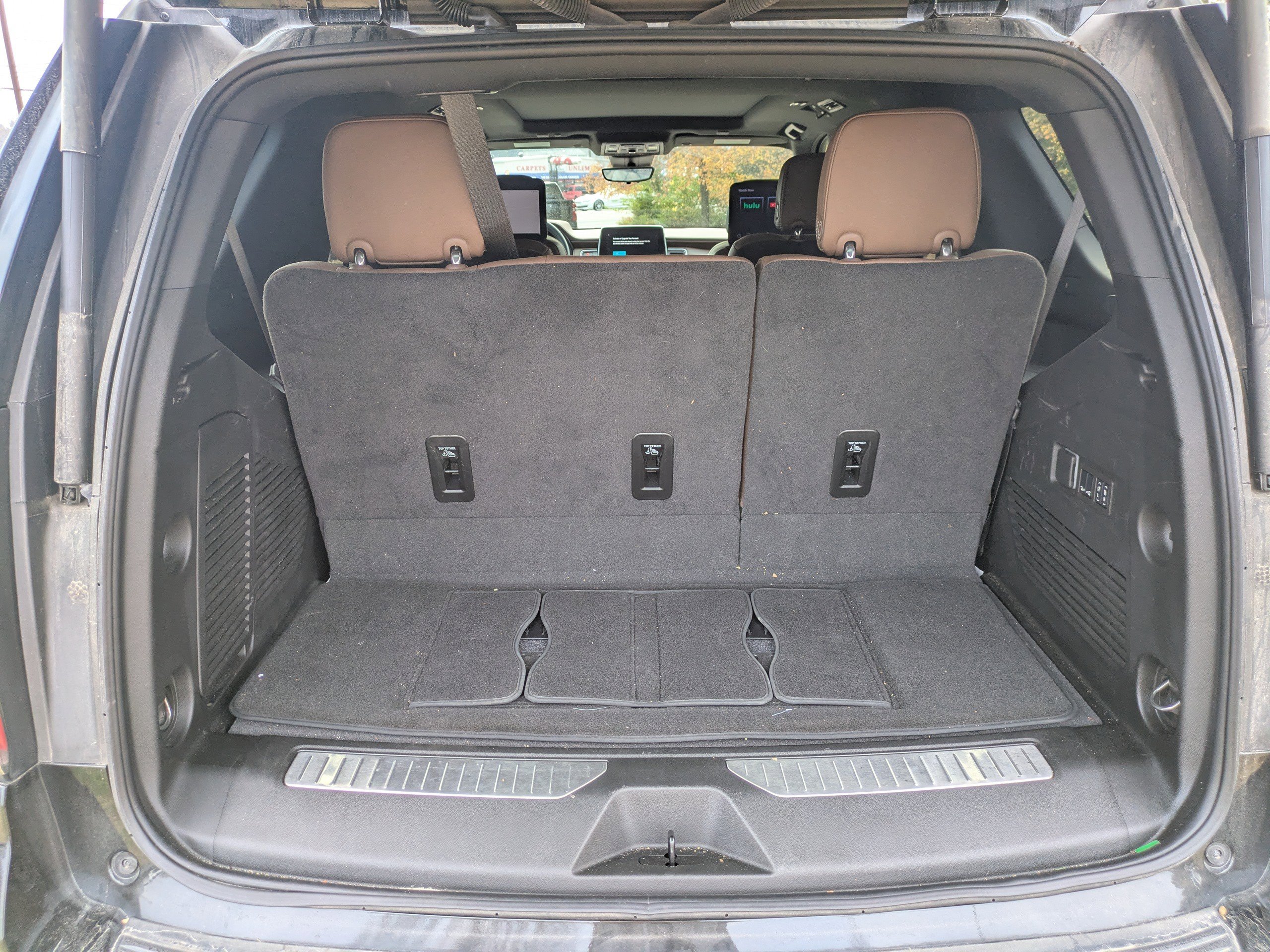 Used 2024 Chevrolet Tahoe High Country image 13