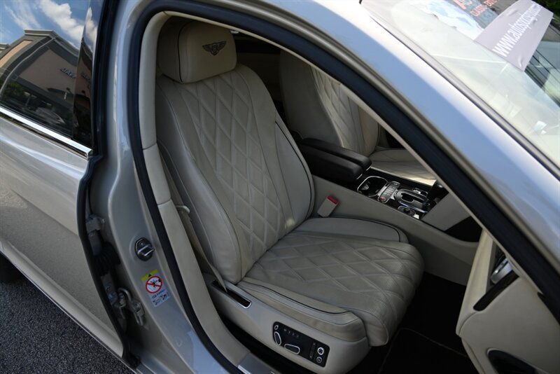 Used 2016 Bentley Flying Spur V8 AWD/4WD image 14