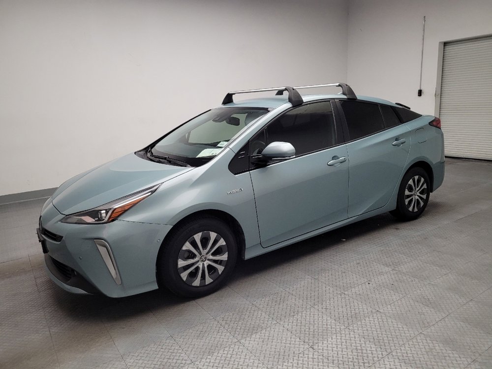 Used 2019 Toyota Prius XLE AWD/4WD image 2