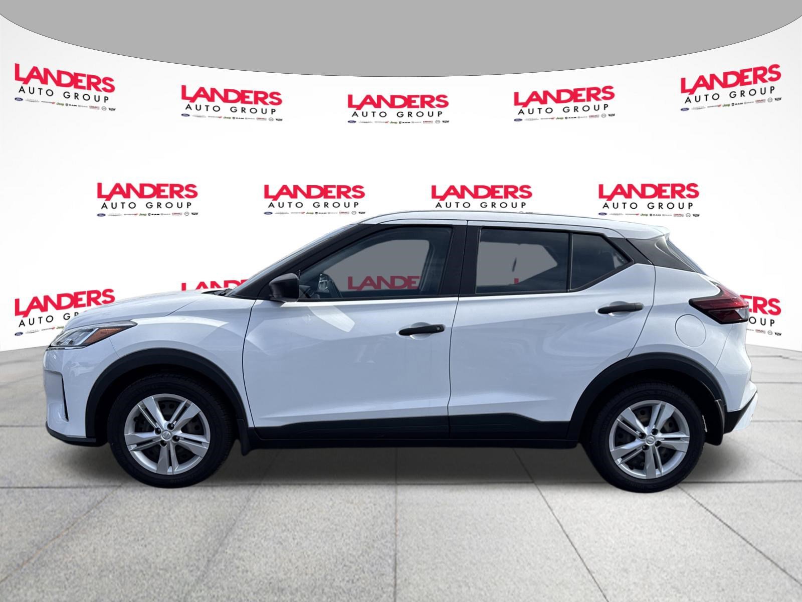 Used 2021 Nissan Kicks S FWD image 6