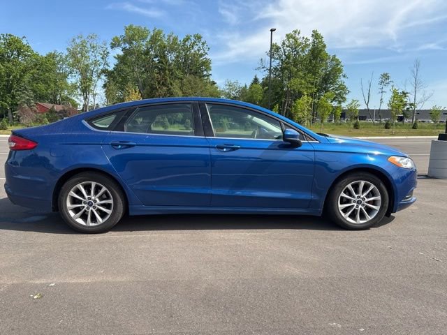 Used 2017 Ford Fusion SE FWD image 6
