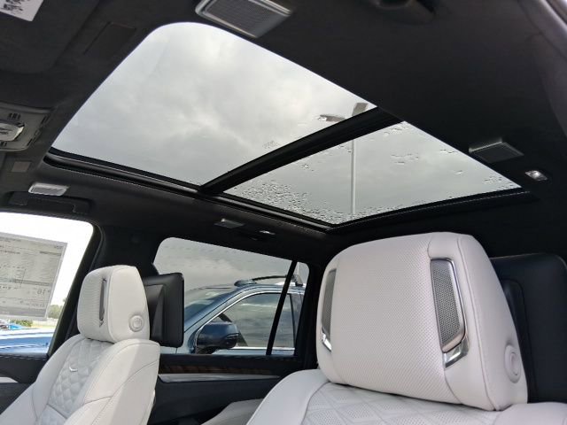 New 2026 Cadillac Escalade ESV Platinum Sport AWD/4WD image 24