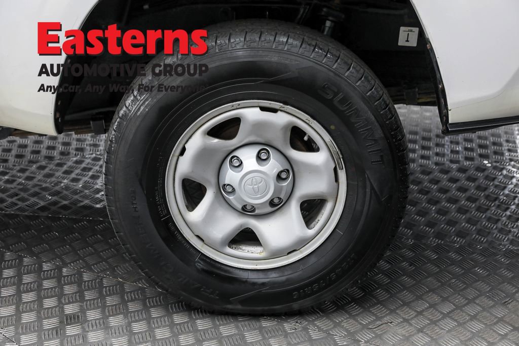 Used 2022 Toyota Tacoma SR image 8