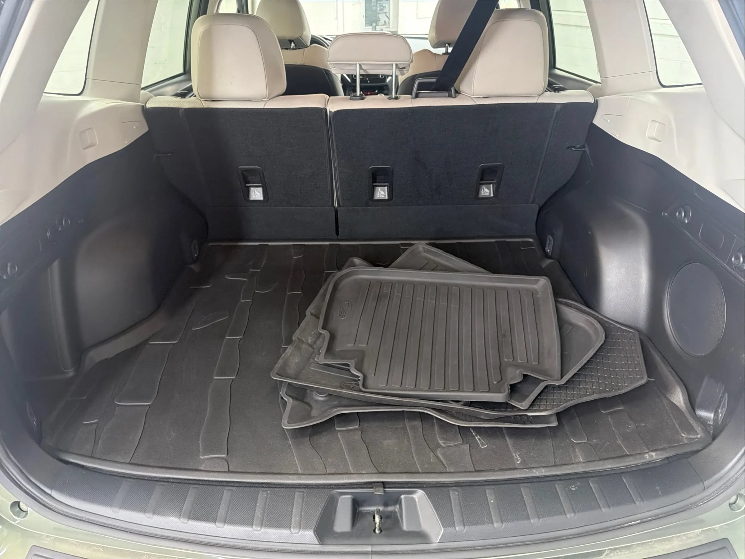 Used 2019 Subaru Forester Limited AWD/4WD image 16