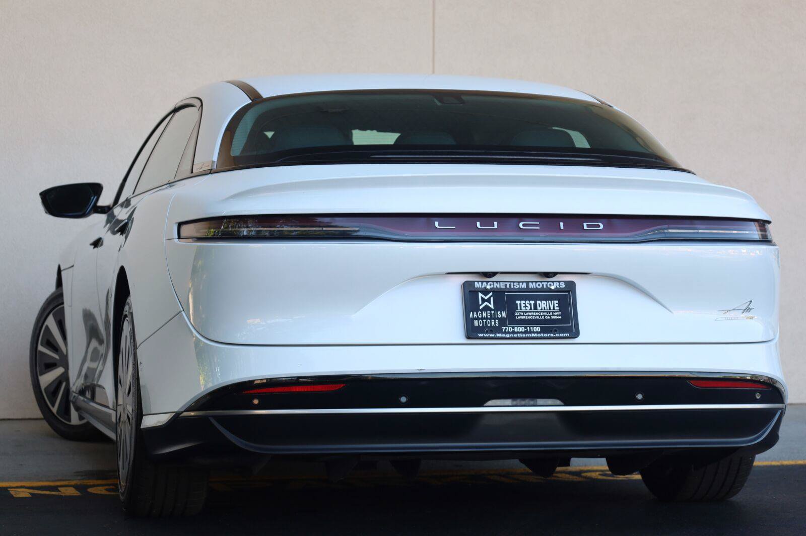Used 2025 Lucid Air Touring AWD/4WD image 7