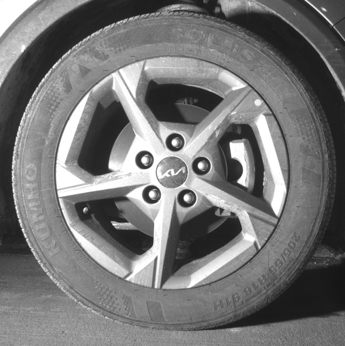Used 2025 Kia K4 LXS image 13