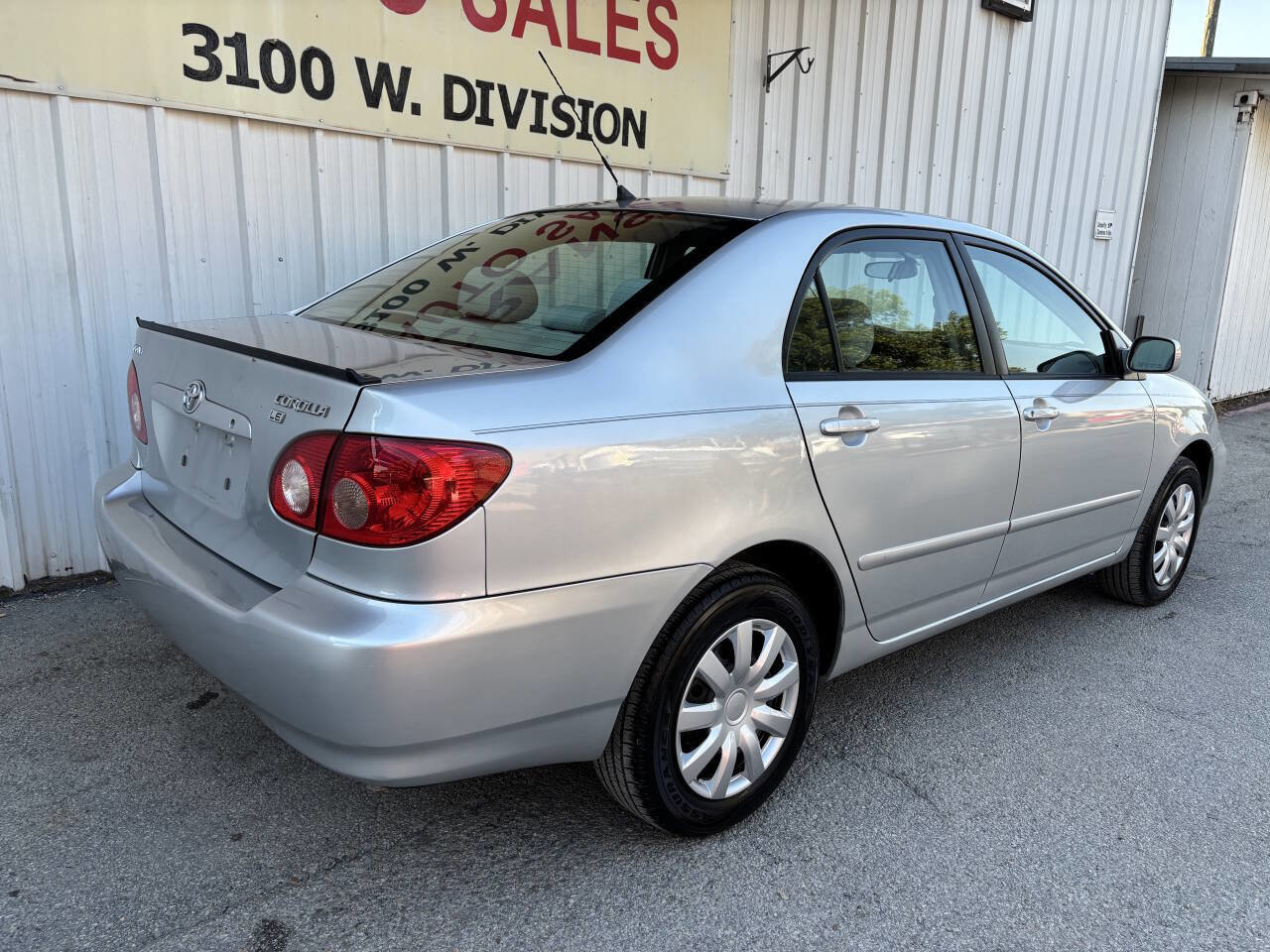 Used 2007 Toyota Corolla LE image 3