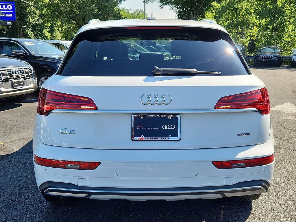 Used 2024 Audi Q5 Premium AWD/4WD image 11