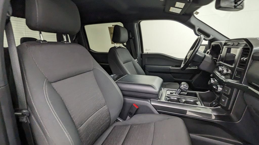 Certified 2022 Ford F150 XLT w/ Equipment Group 301A Mid image 38