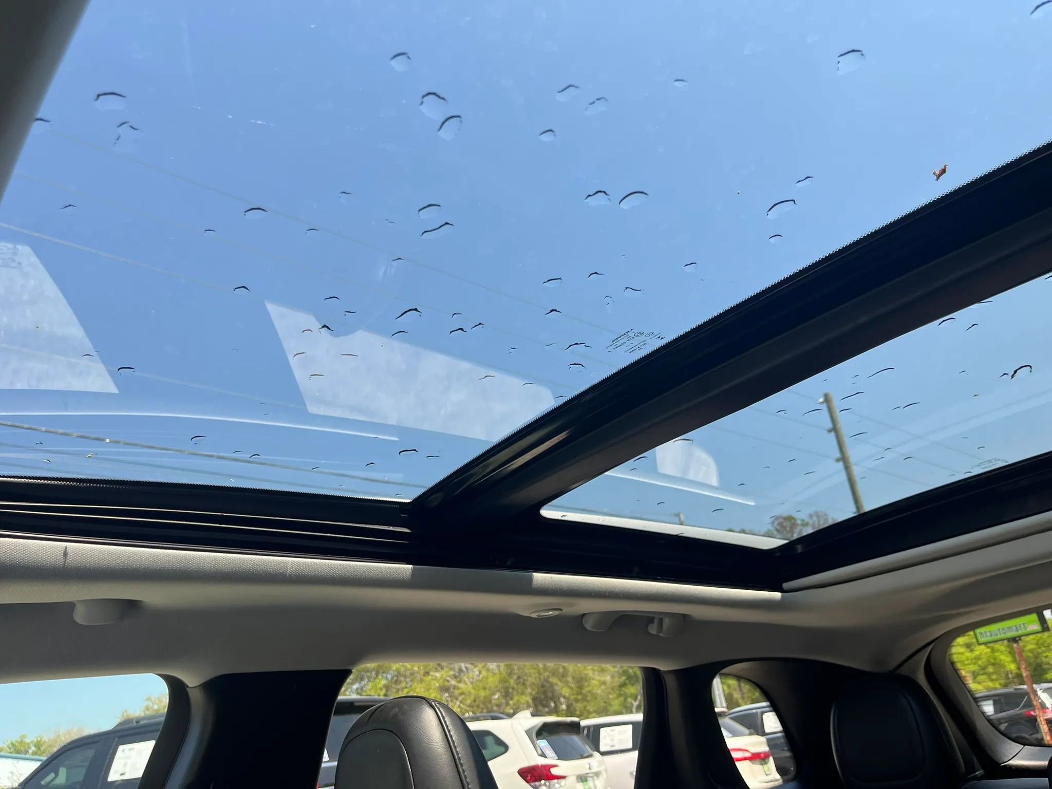 Used 2021 Jeep Cherokee Limited image 33