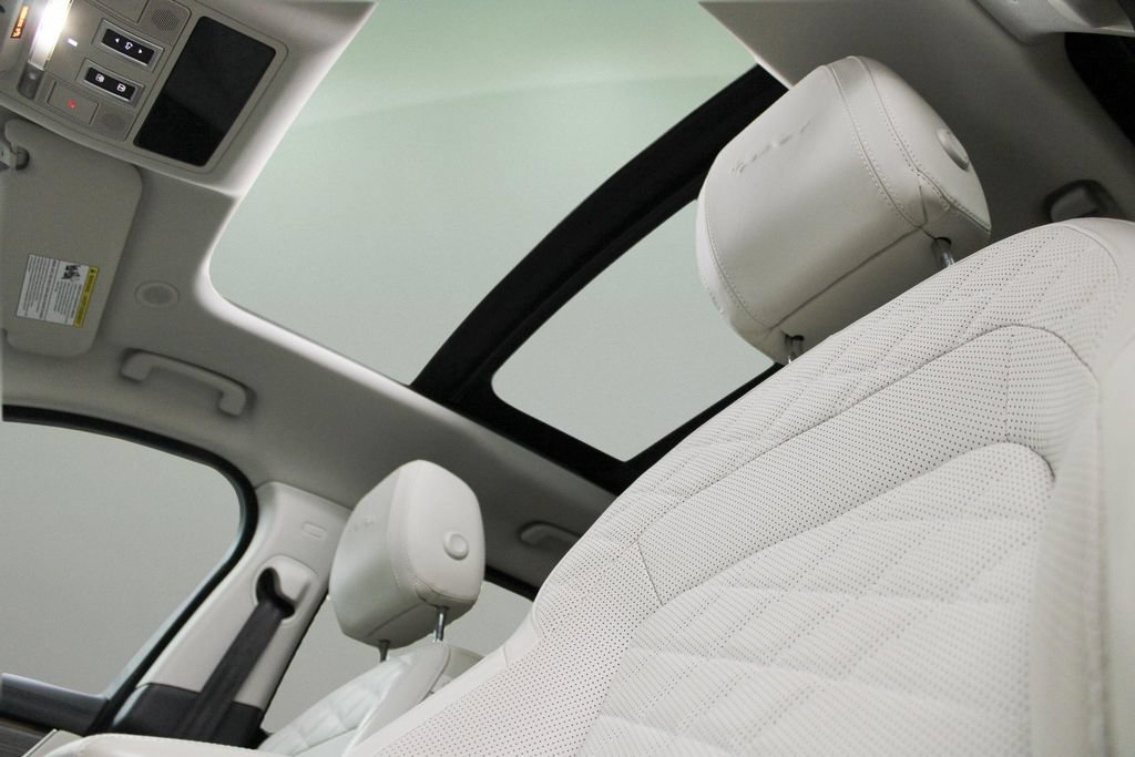 Used 2022 Jaguar F-PACE S AWD/4WD image 39