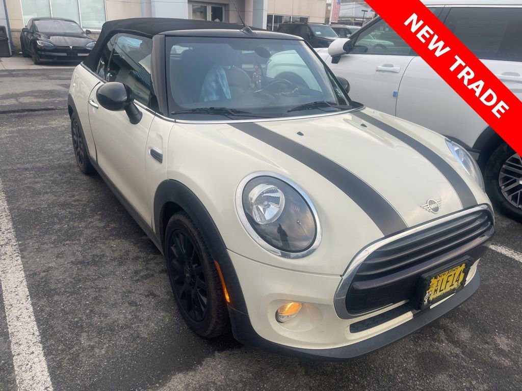 Used 2019 MINI Cooper Convertible image 1
