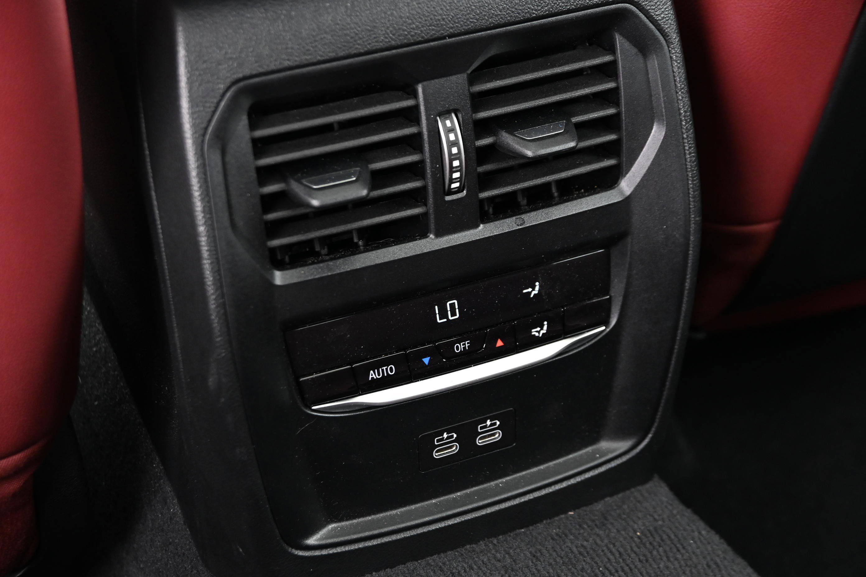 Certified 2025 BMW M440i image 30