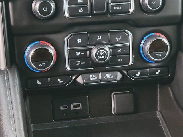 Used 2021 Chevrolet Suburban LT image 11