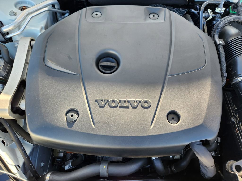 Used 2025 Volvo S60 T8 Plus image 20