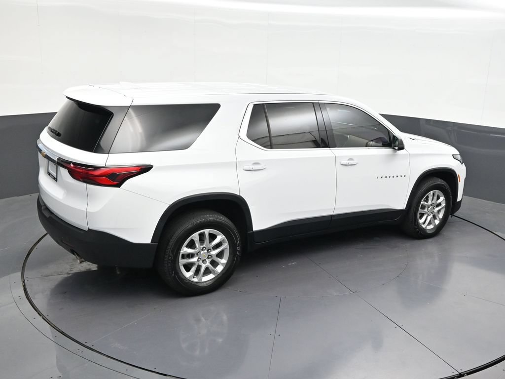 Used 2023 Chevrolet Traverse LS FWD image 24