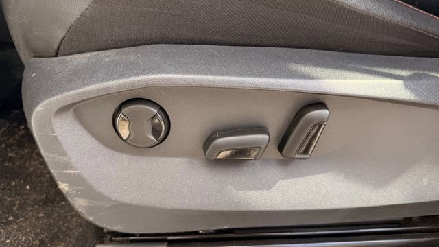 Used 2024 Volkswagen Tiguan Wolfsburg Edition image 13