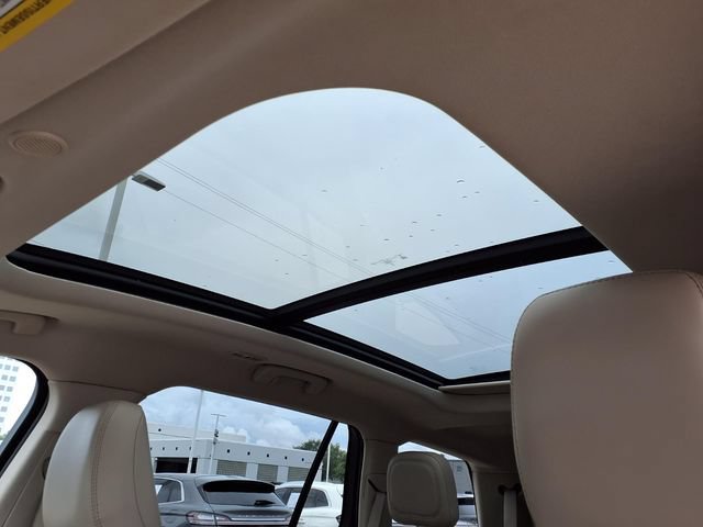 Certified 2022 Lincoln Aviator Reserve w/ Equipment Group 201A RWD image 10