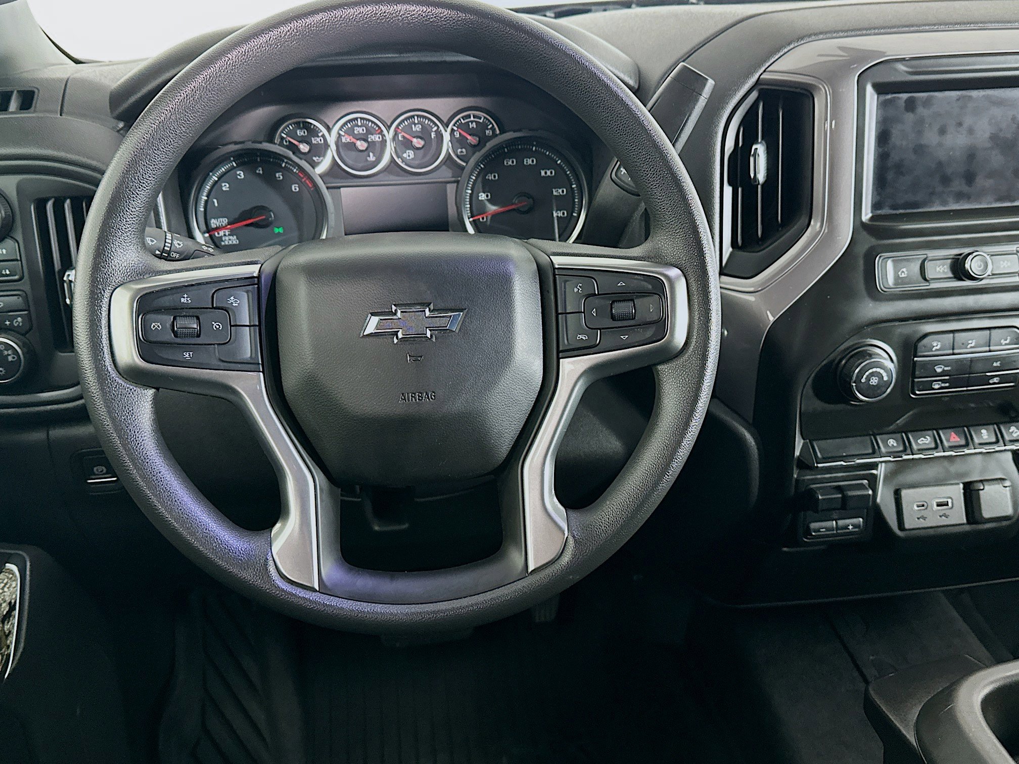 Used 2021 Chevrolet Silverado 1500 Custom Trail Boss w/ Realtree Special Edition image 17