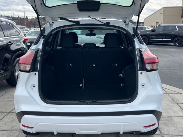 Used 2024 Nissan Kicks S FWD image 12