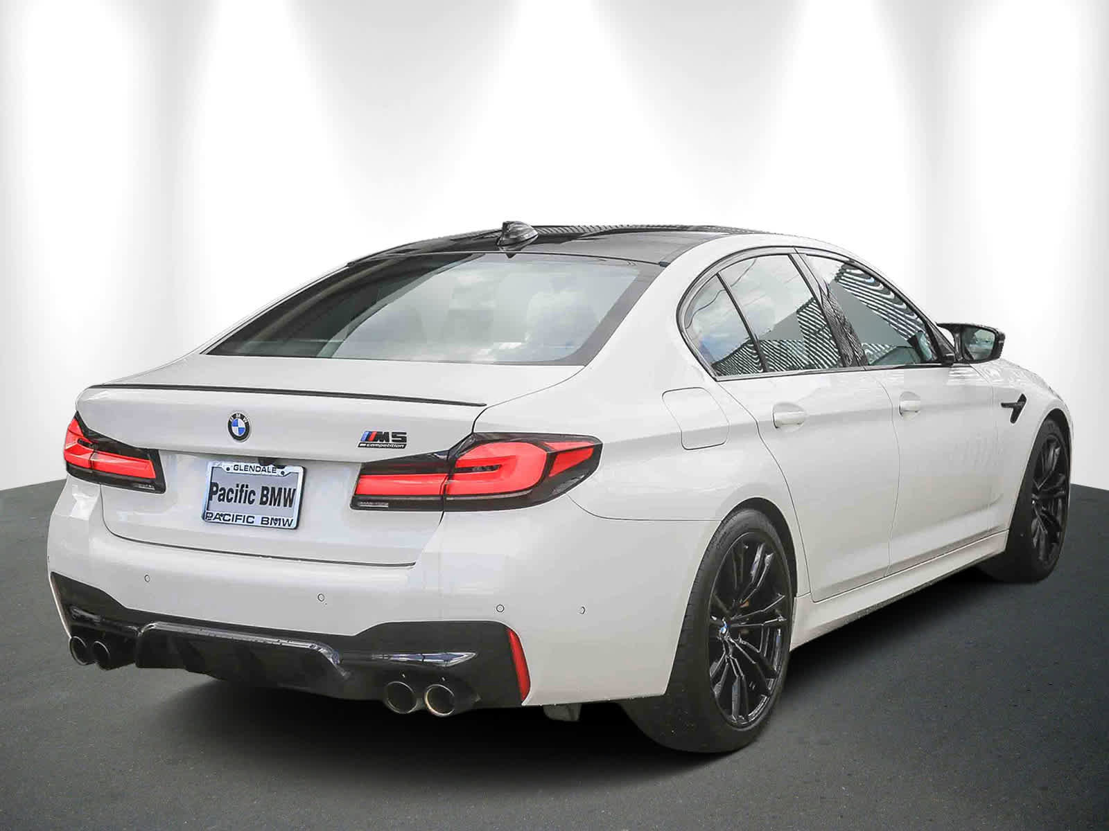 Used 2023 BMW M5 image 6