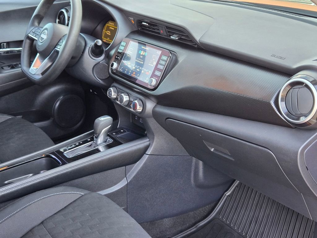 Used 2024 Nissan Kicks SV image 25