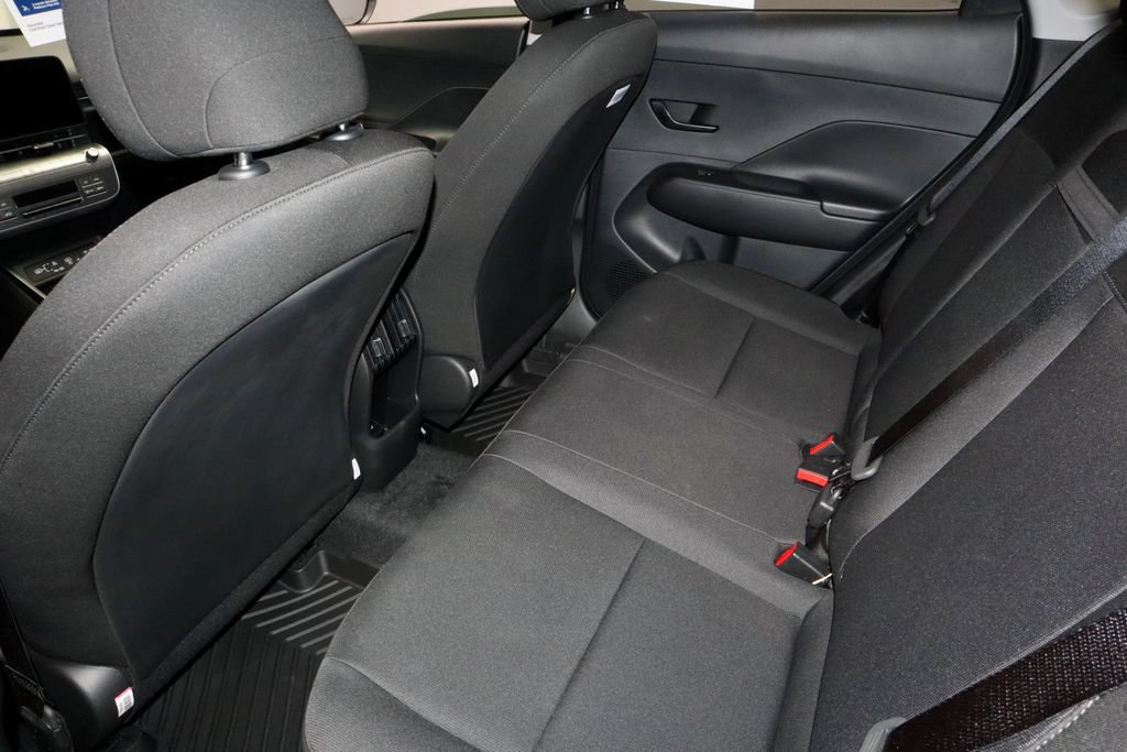 Certified 2025 Hyundai Kona SEL AWD/4WD image 24