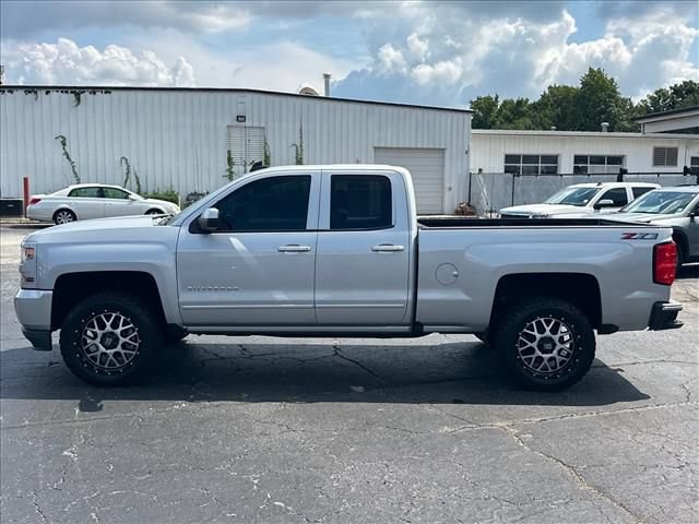 Used 2018 Chevrolet Silverado 1500 LT w/ All Star Edition AWD/4WD image 7