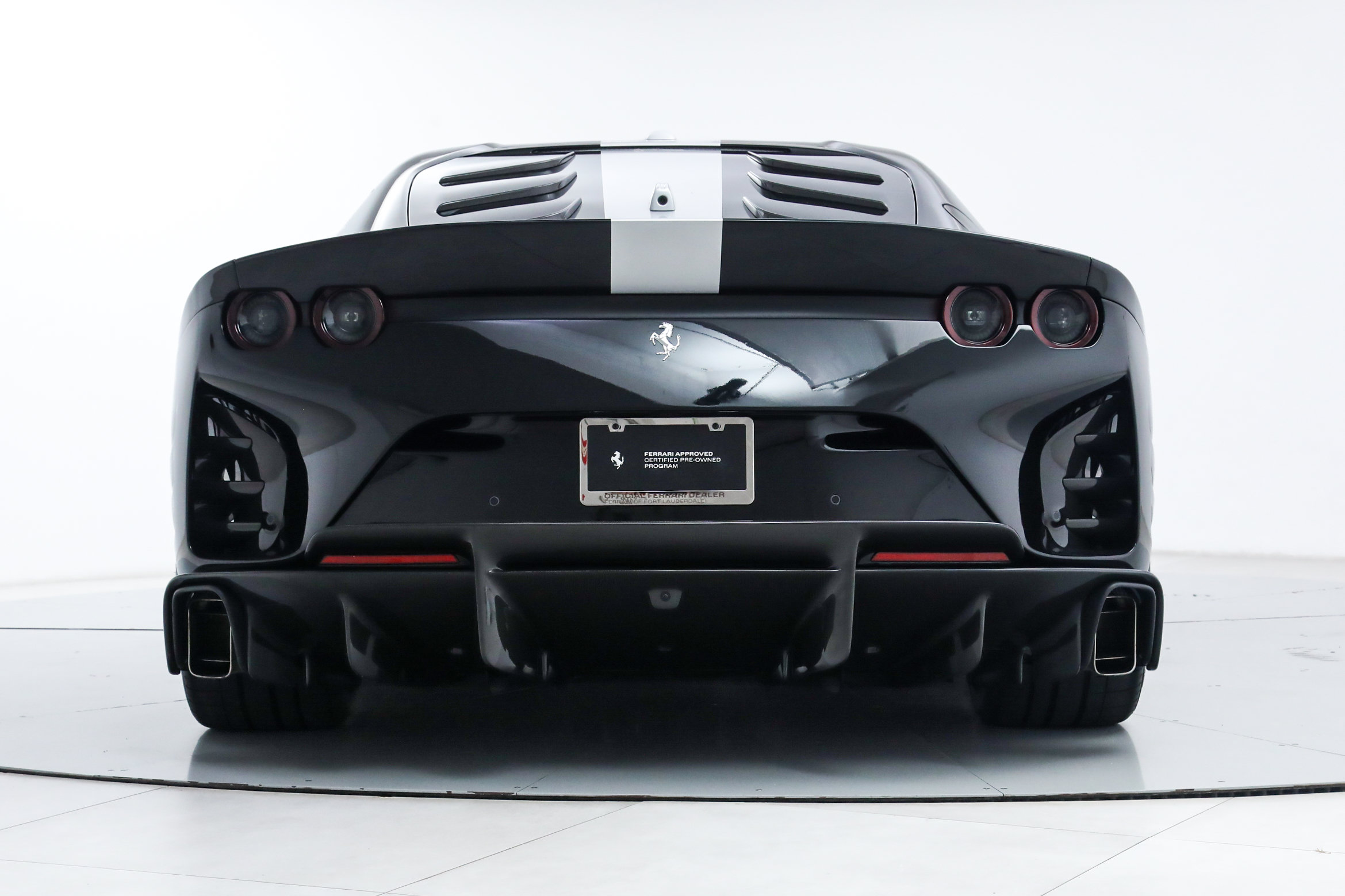 Certified 2022 Ferrari 812 Competizione RWD image 8