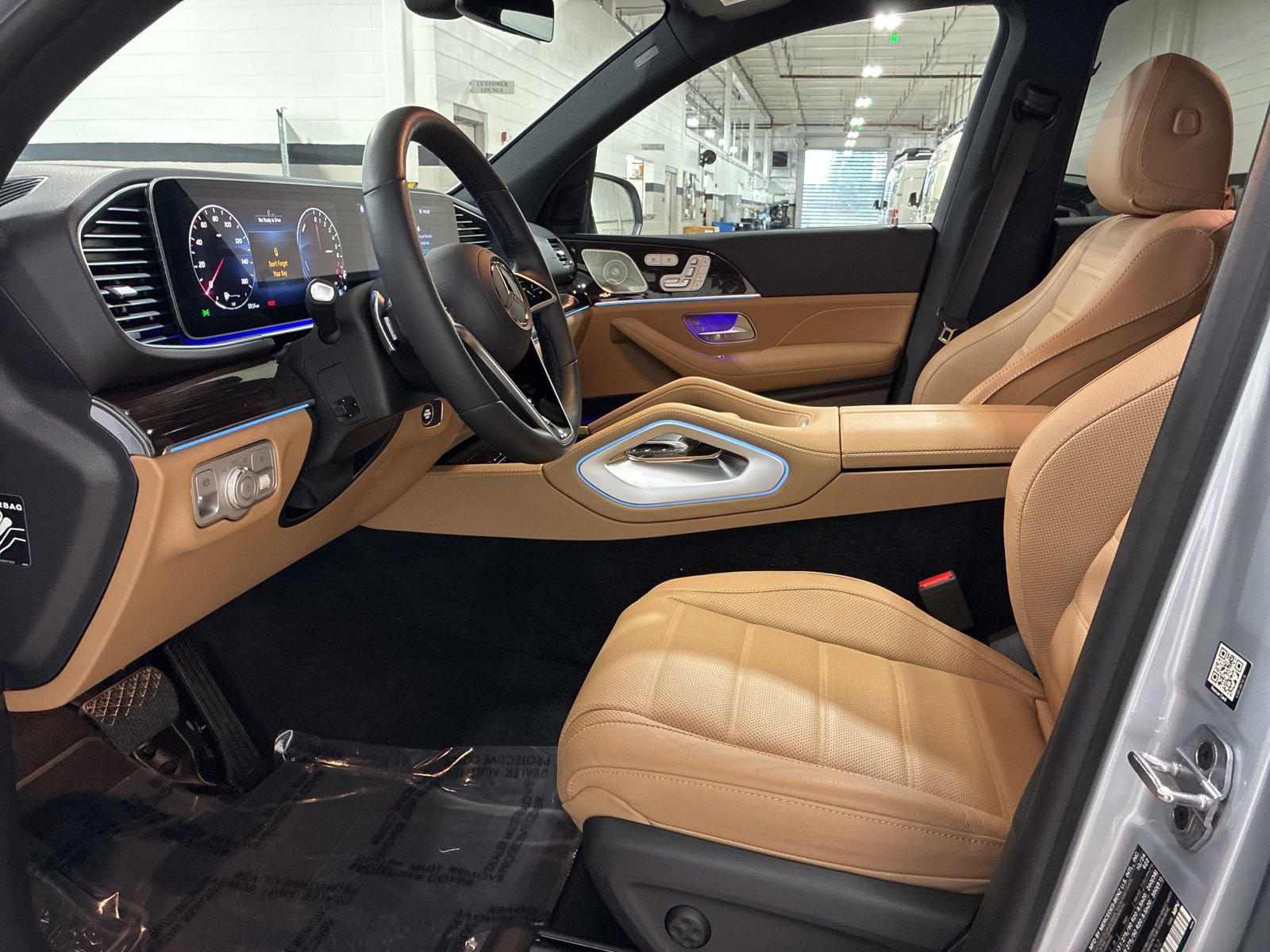 Used 2025 Mercedes-Benz GLE 450e 4MATIC image 9