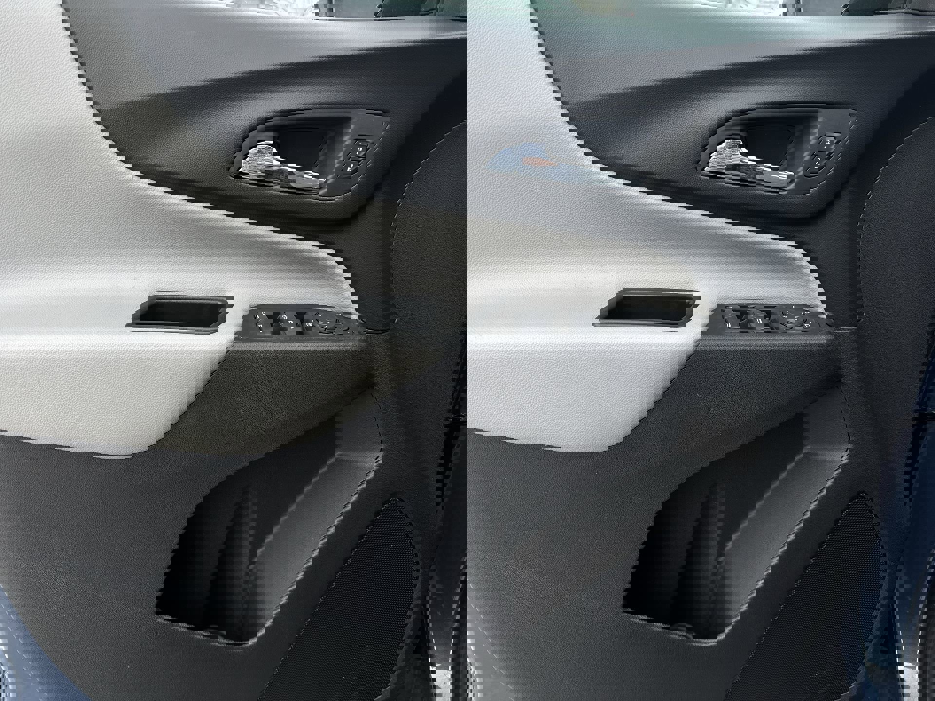 Certified 2024 Chevrolet Equinox LS w/ Driver Confidence II Package image 22