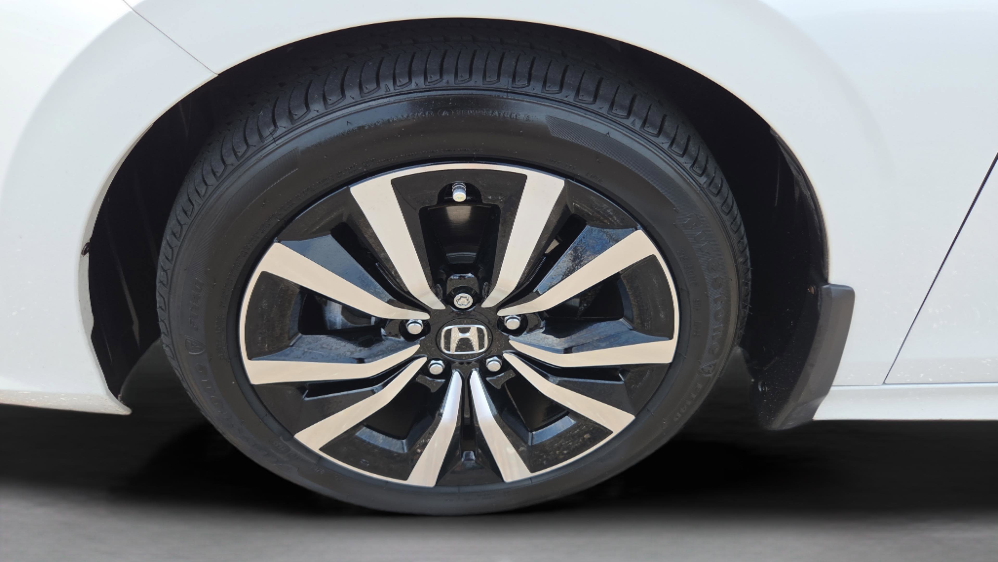 Certified 2024 Honda Civic EX image 32