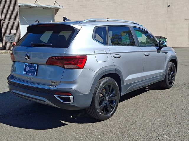 Certified 2023 Volkswagen Taos SE w/ Panoramic Sunroof Package AWD/4WD image 11