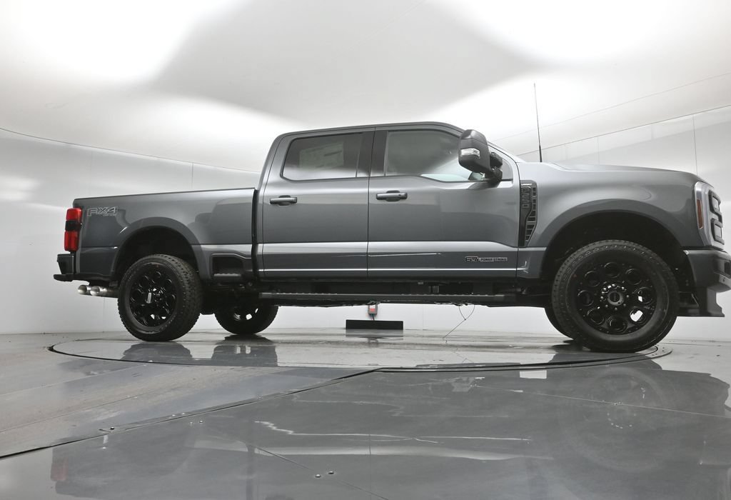New 2026 Ford F250 Lariat w/ Black Appearance Package AWD/4WD image 3