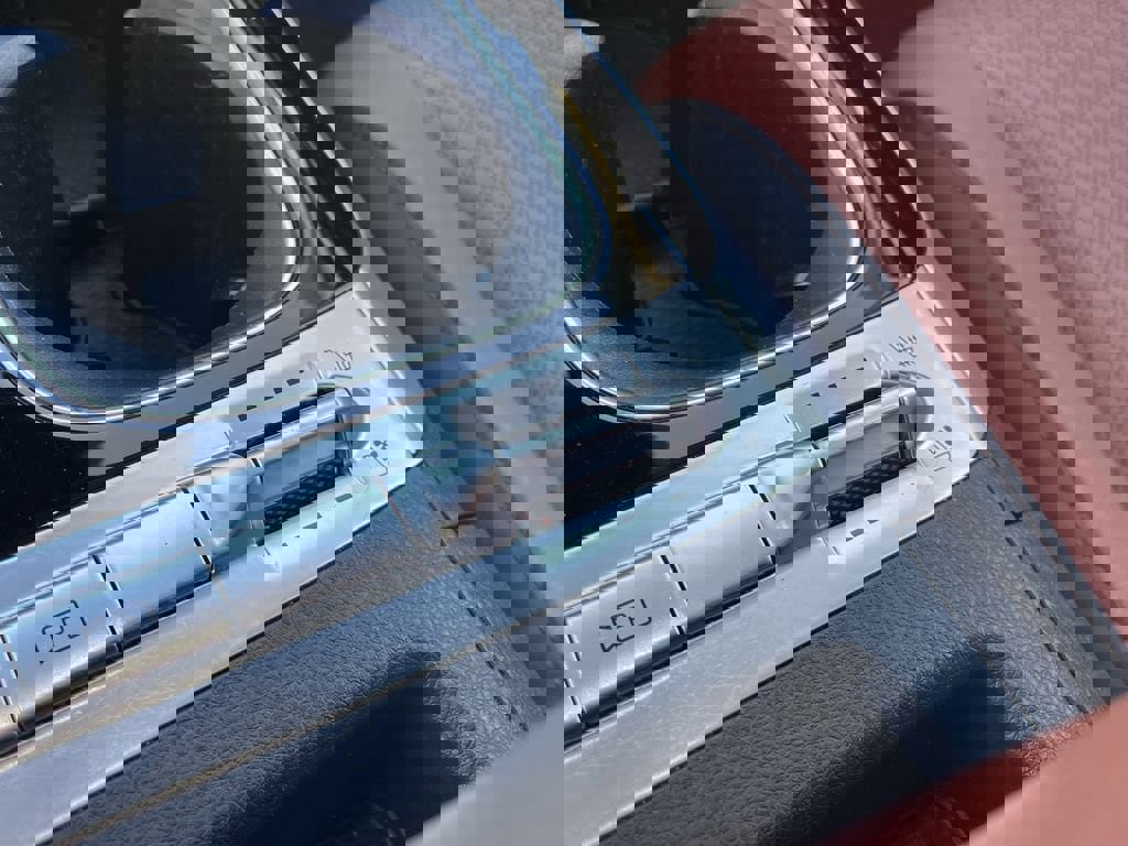 Certified 2024 Kia Carnival SX Prestige image 26