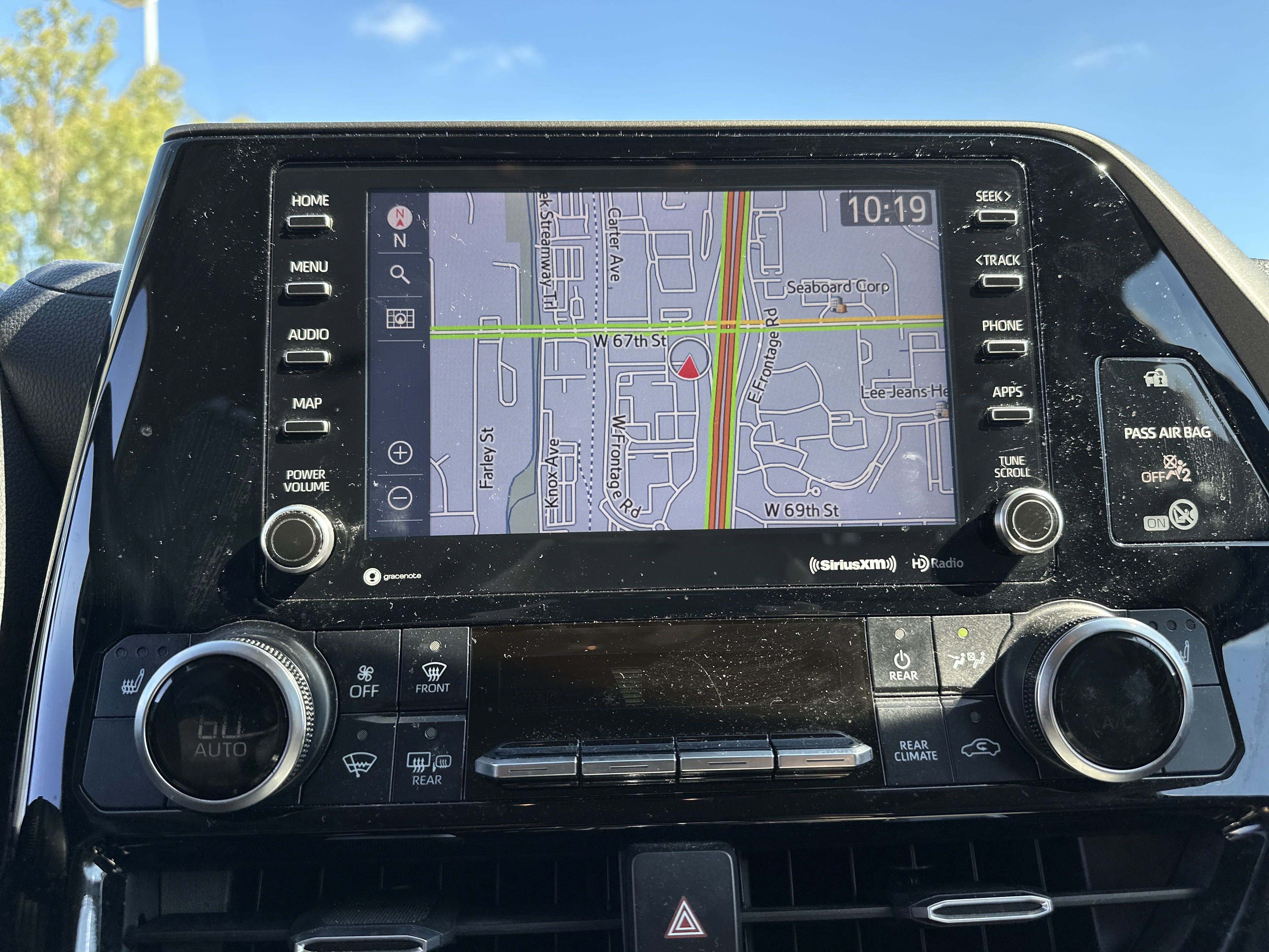 Certified 2020 Toyota Highlander XLE image 22
