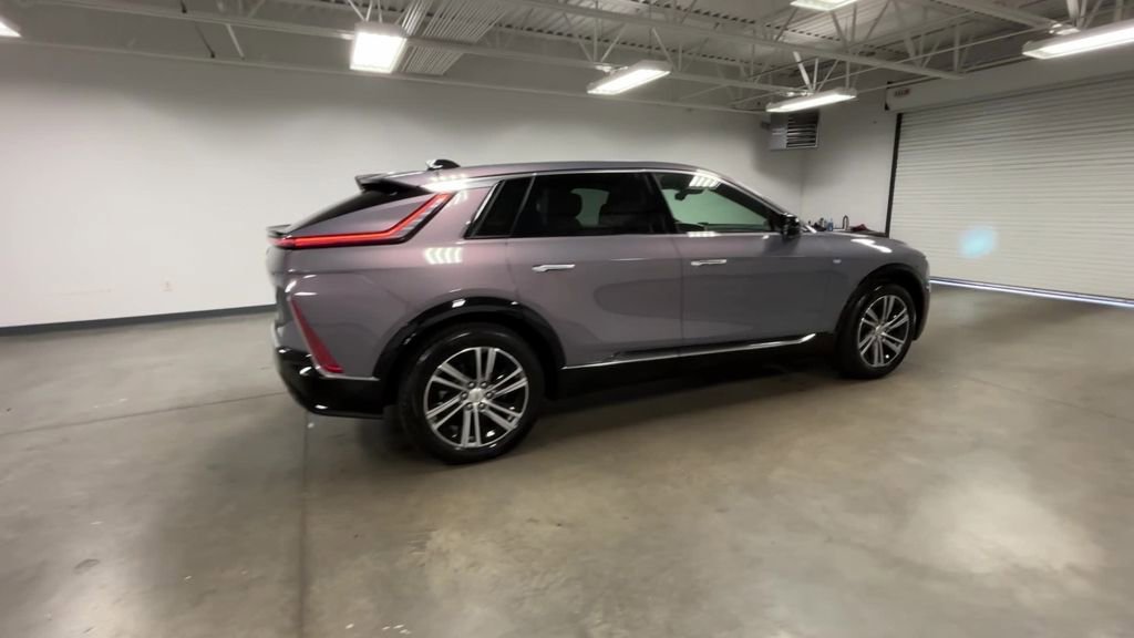 New 2026 Cadillac Lyriq Premium Luxury image 47