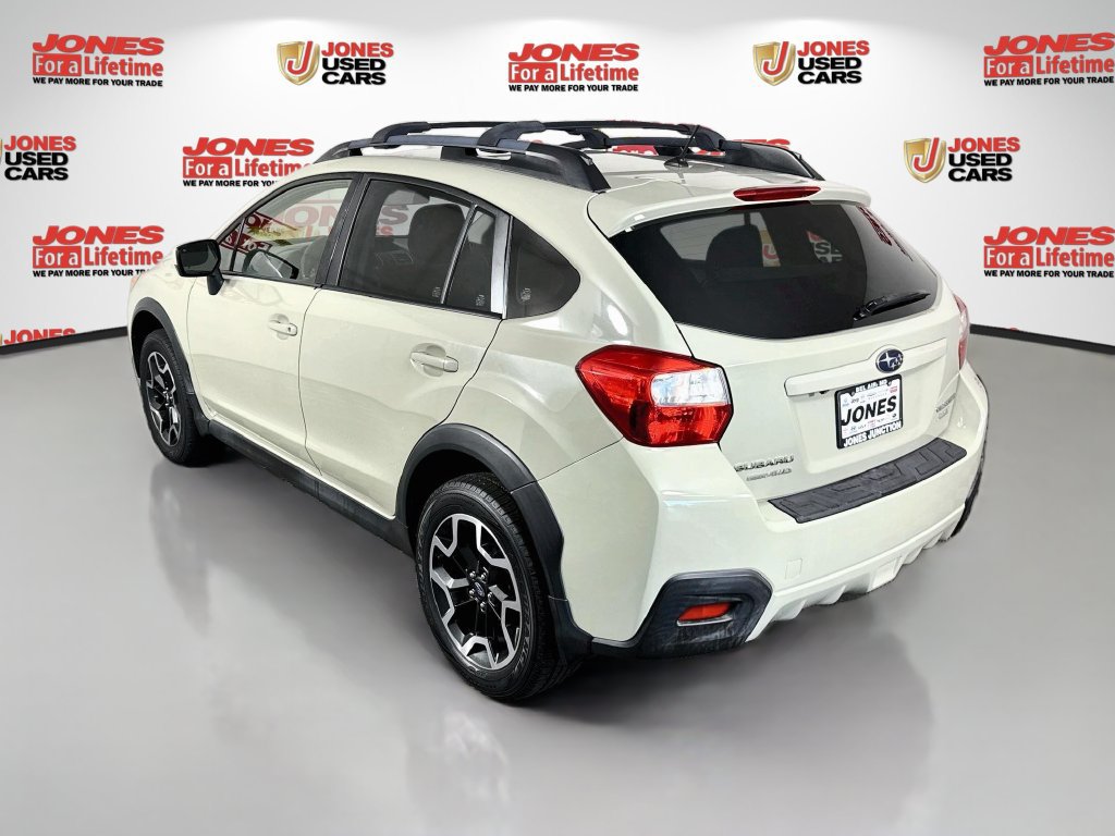Used 2017 Subaru Crosstrek 2.0i Premium AWD/4WD image 2