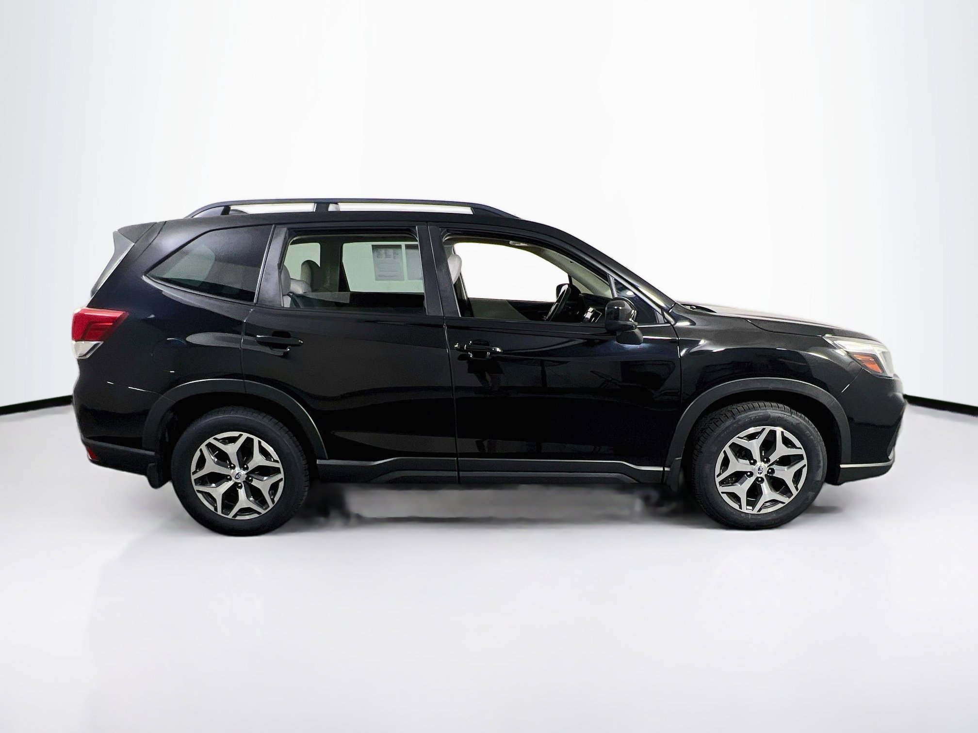 Used 2021 Subaru Forester Premium AWD/4WD image 4