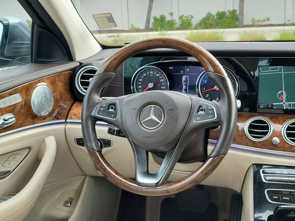 Used 2017 Mercedes-Benz E 300 image 22