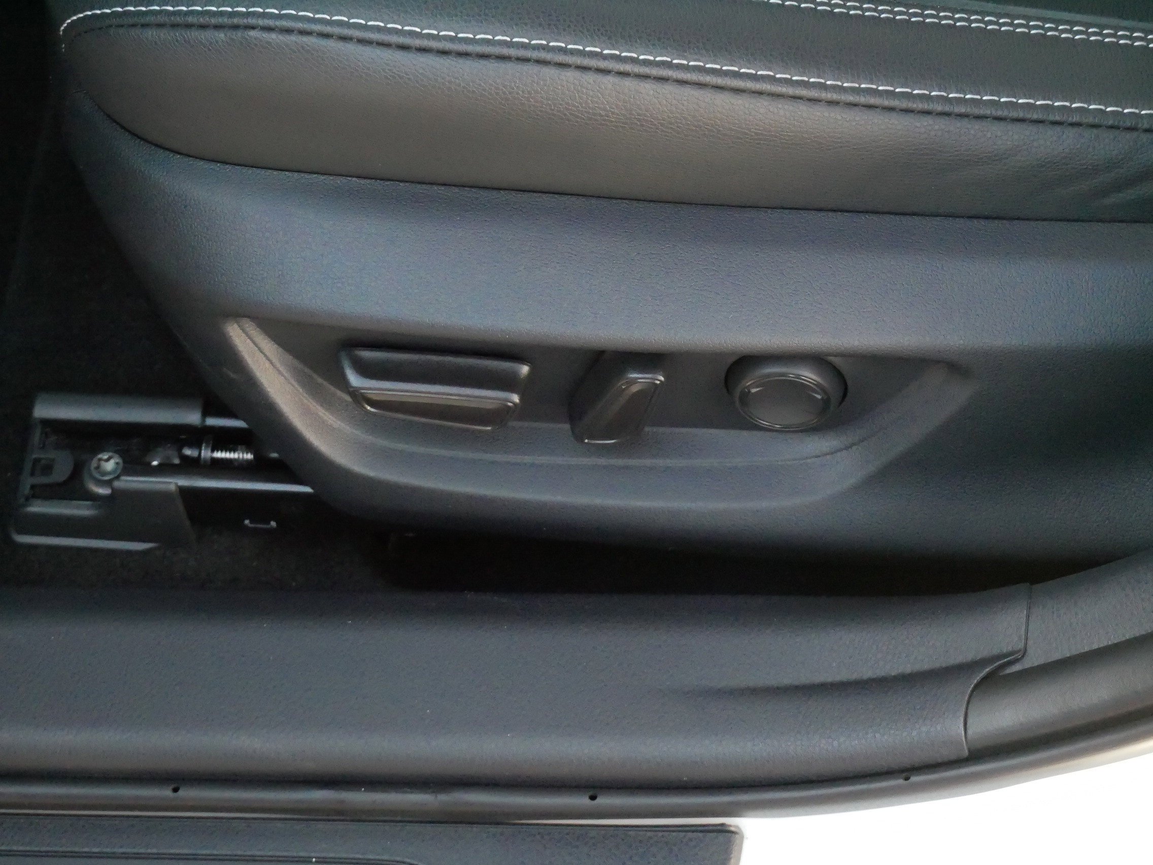 Certified 2025 Toyota Camry SE FWD image 20