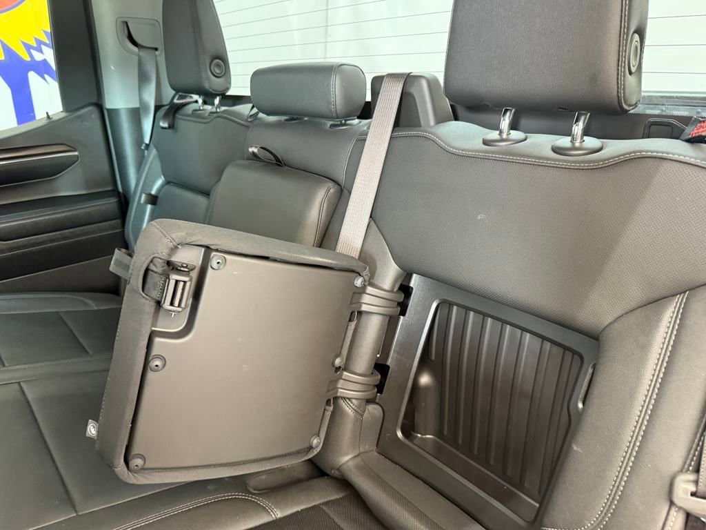 Used 2024 GMC Sierra 1500 SLT image 13