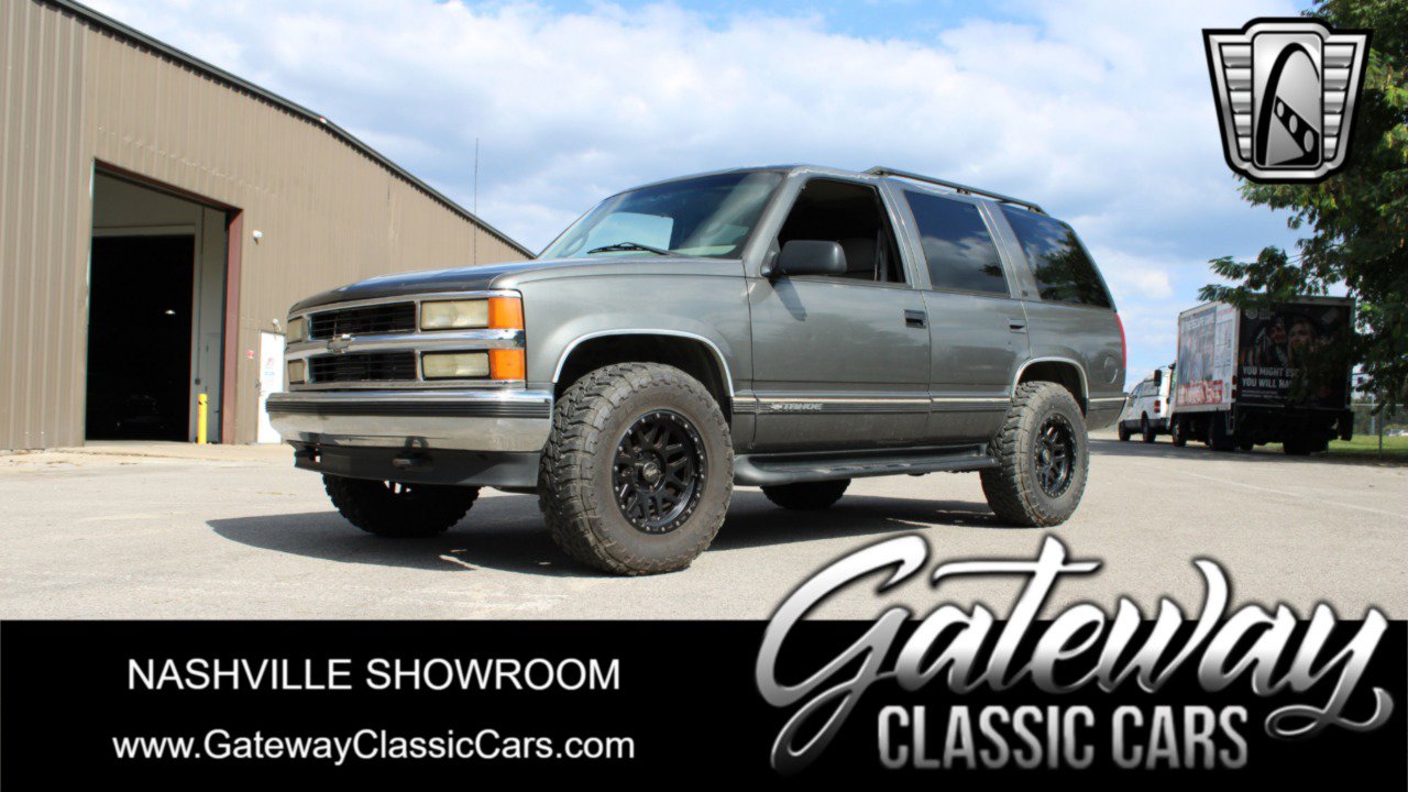 Used 1999 Chevrolet Tahoe Z71 w/ Preferred Equipment Group image 1