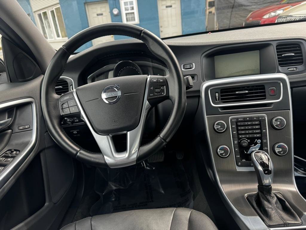 Used 2015 Volvo S60 T5 Premier Plus FWD image 16