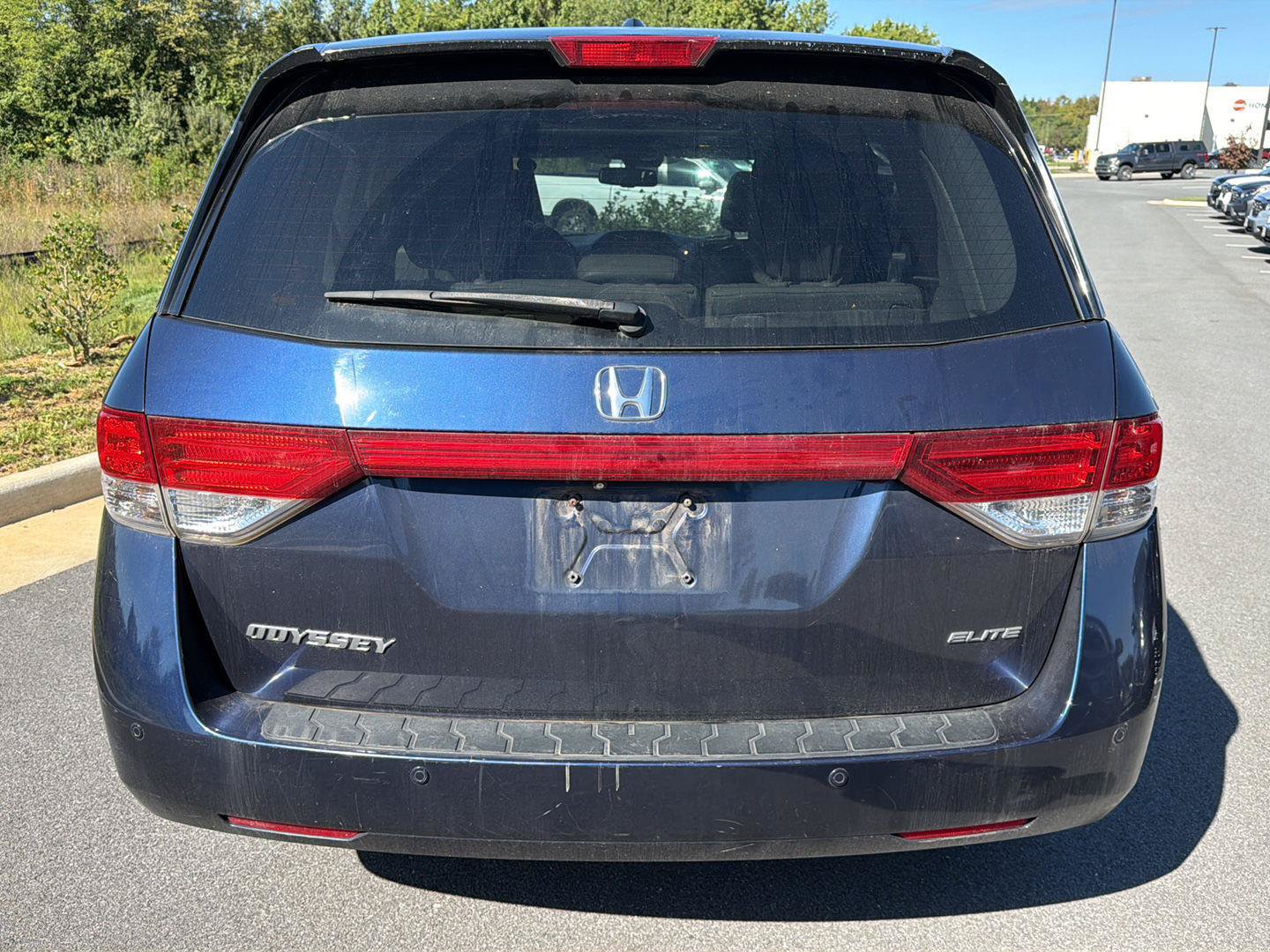 Used 2014 Honda Odyssey Touring Elite image 2