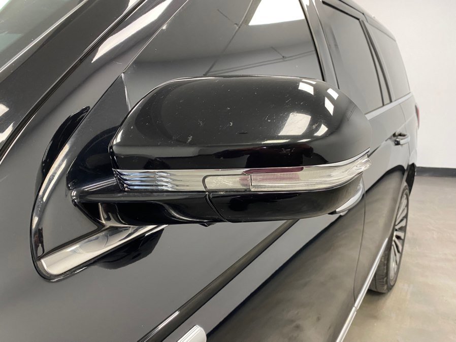Used 2018 Lincoln Navigator Reserve AWD/4WD image 13