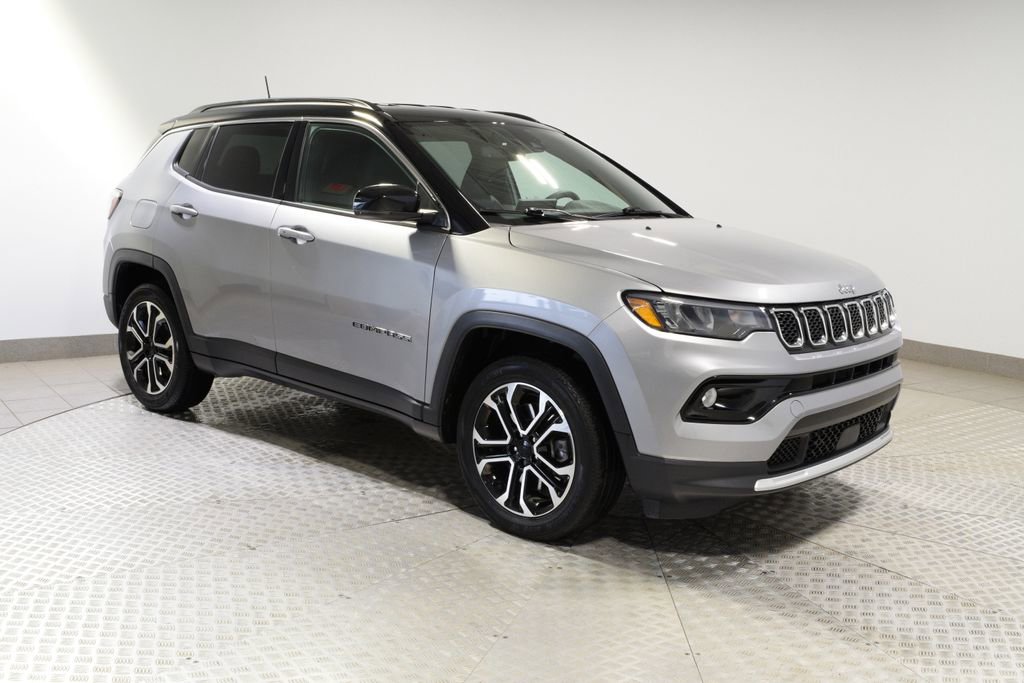 Used 2023 Jeep Compass Limited AWD/4WD image 7