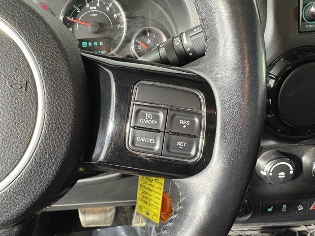 Used 2015 Jeep Wrangler Unlimited Sahara image 15