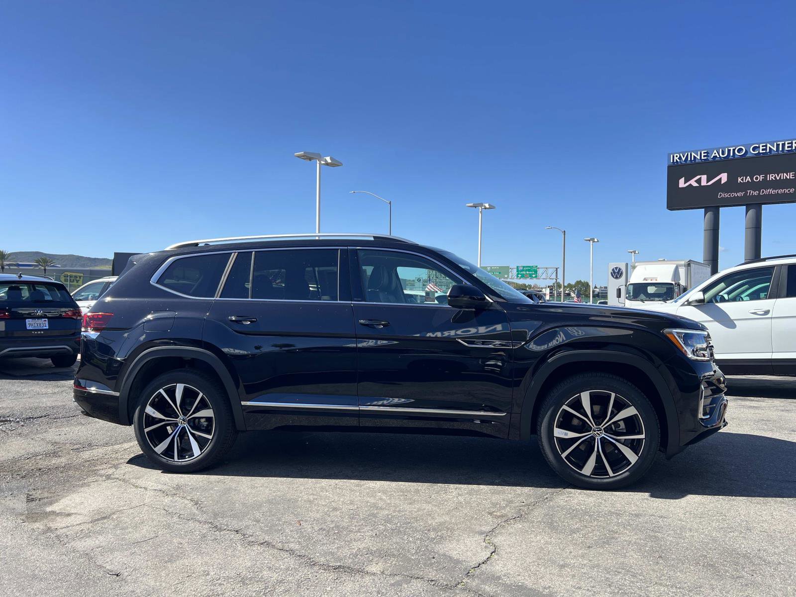 New 2026 Volkswagen Atlas SEL Premium R-Line image 31