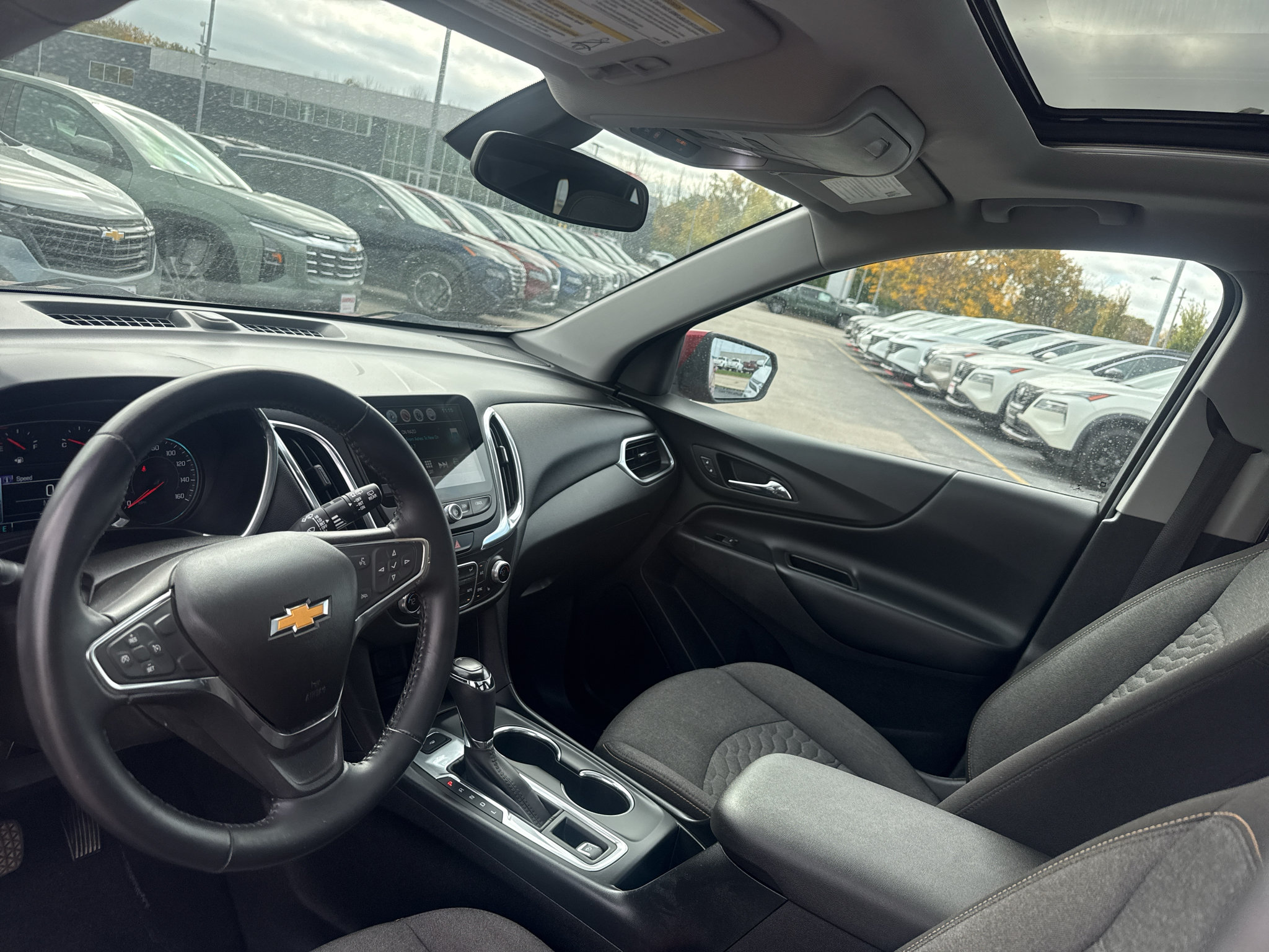 Certified 2018 Chevrolet Equinox LT FWD image 10